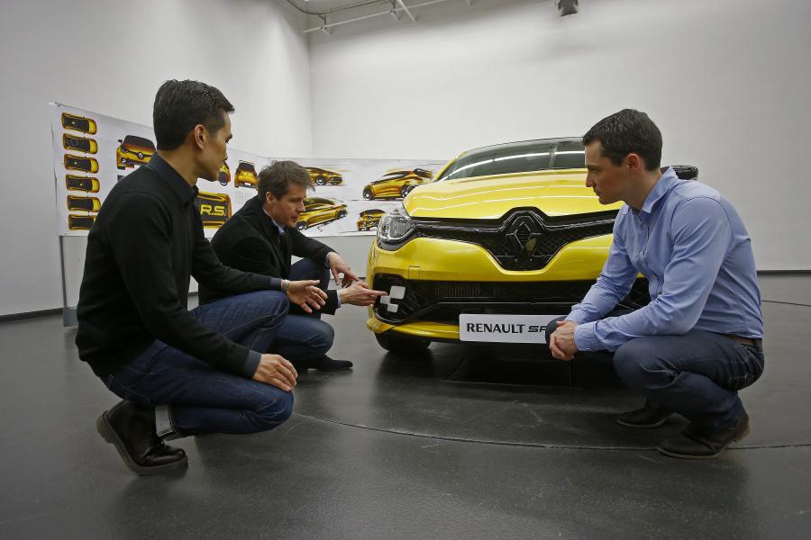  Renault Clio R.S.16 Concept 2016 года  (фото 28 из 54)